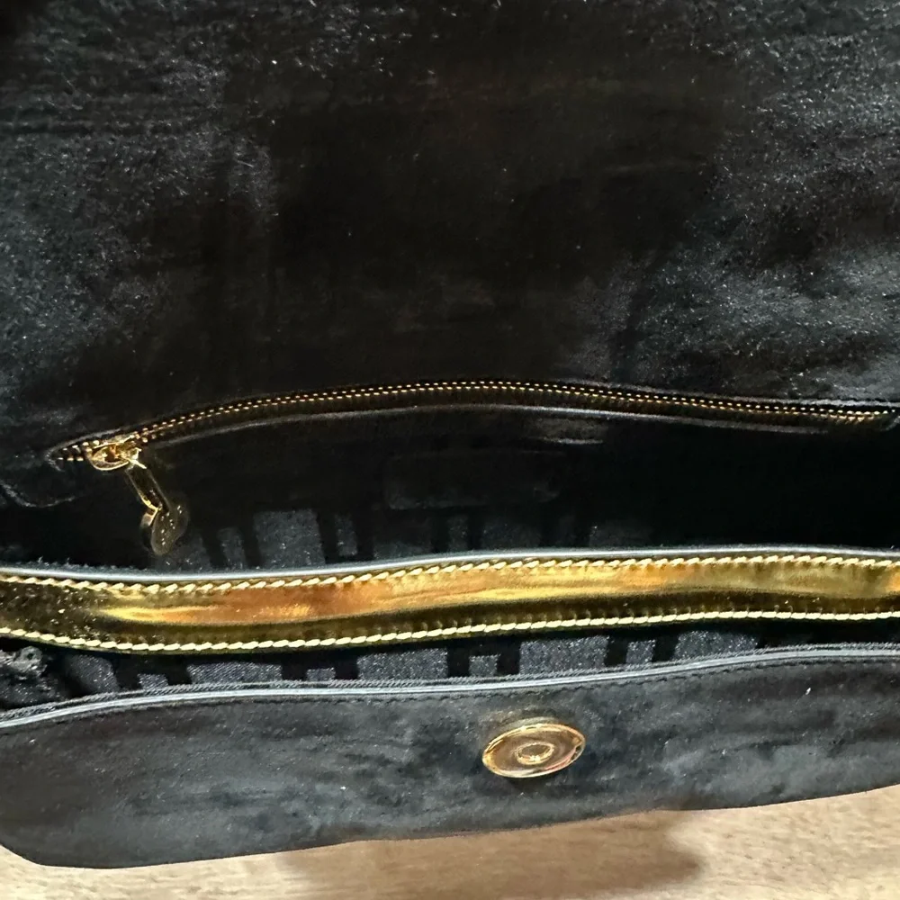 Roger Vivier black suede and gold patent leather handbag - Picture 5 of 9